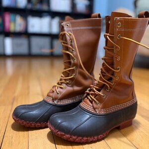 LL Bean Maine Hunting Shoe tall duck boots Women's 7 FITS 8  **EUC**